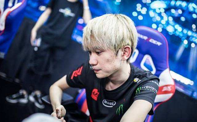 在公布的阵 在公布的阵